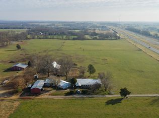 72 White Rose Ln, Seymour, MO 65746