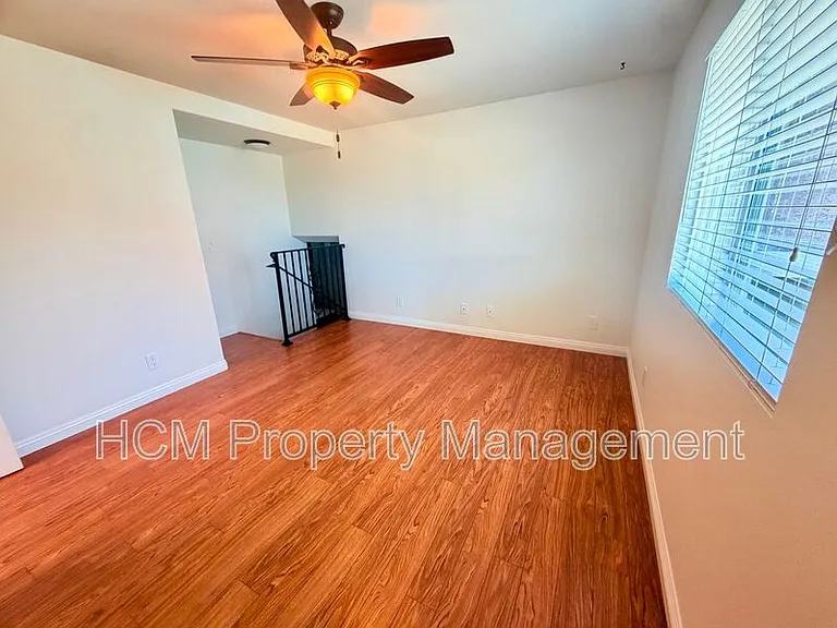 922 W 25th St #1 — Photo 21