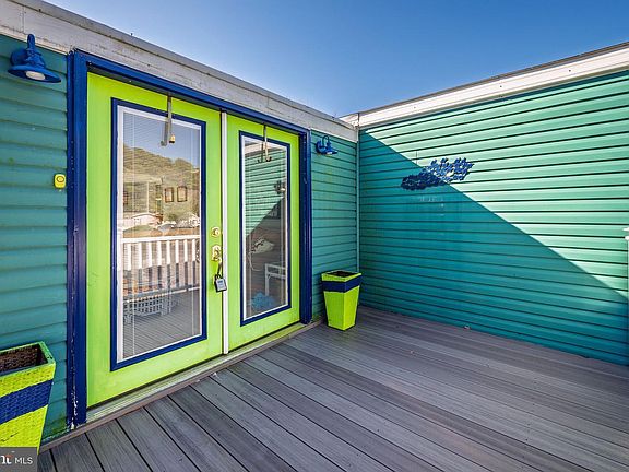 3rd image of 27097 Windjammer Rd