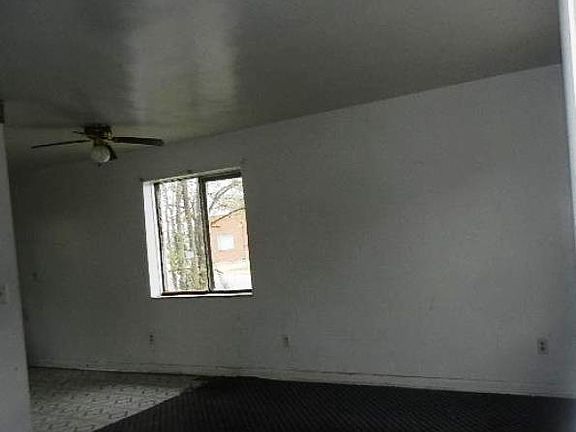 5th image of 1282 Deeds Ave