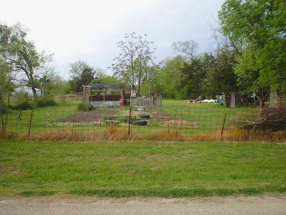 3rd image of 118 County Road 14430