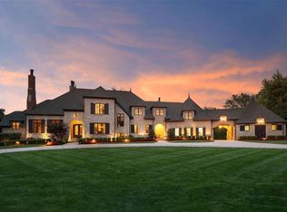 10 Vandiver Ln, Saint Louis, MO 63131