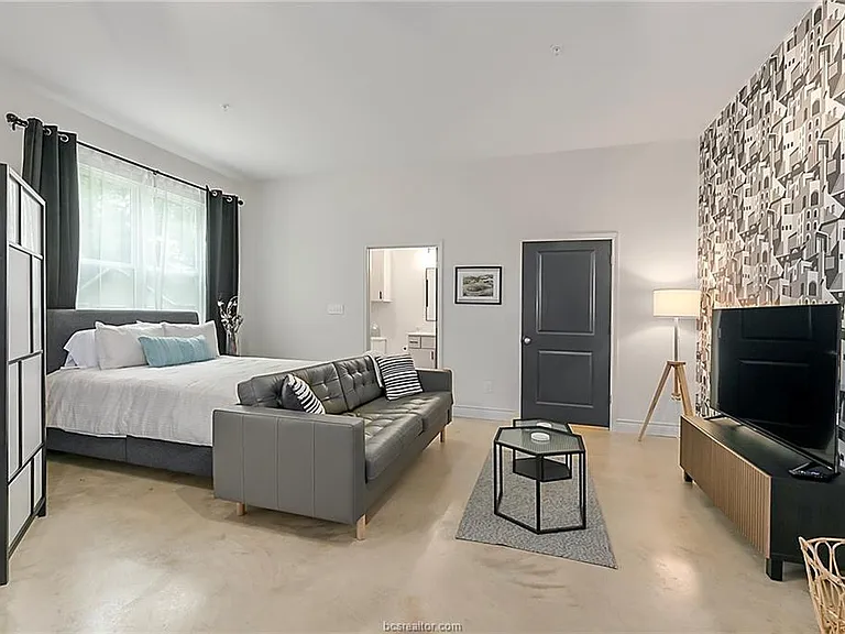 603 S Sims Ave #113 — Photo 4