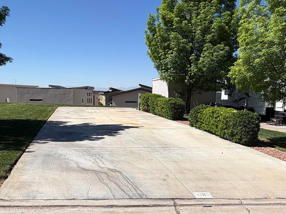 2nd image of 98 Lava Rd