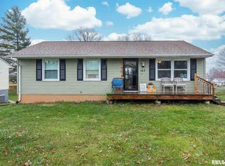 127 S 9th St, Le Claire, IA