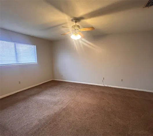 2 bed, 1.0 bath, 880 sqft, $800 — Photo 3