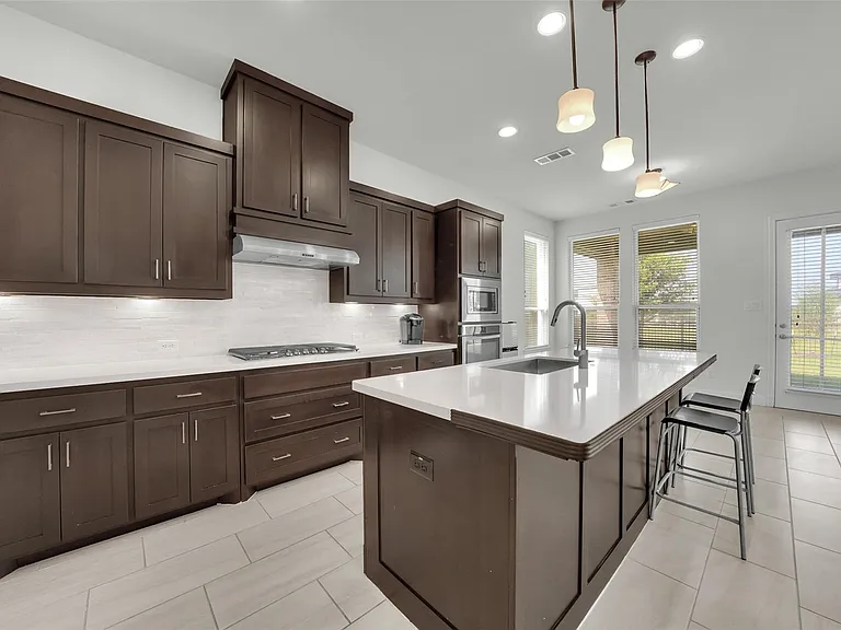 3481 Starling Dr — Photo 8