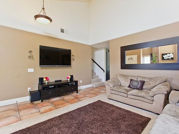 4th image of 302 Eastridge Ln