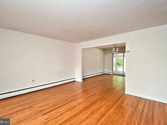 5th image of 569 General Knox Rd