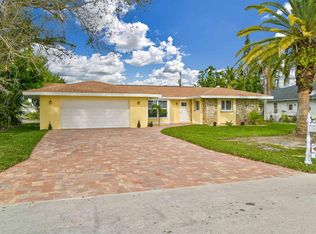 2011 SE 8th St, Cape Coral, FL 33990