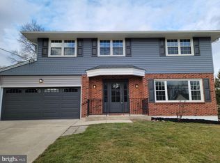 106 Locust Dr, Newark, DE 19711