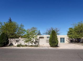 1010 Camino Redondo, Santa Fe, NM 87505