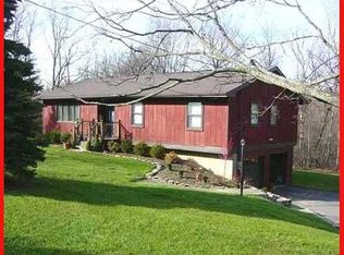 4 Ridgefield Ln, Newburgh, NY 12550