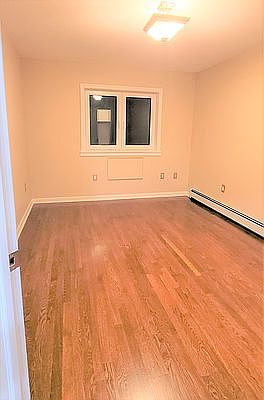 5th image of 3015 30th St #5