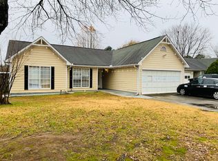 1090 Kibbe Cir, Lawrenceville, GA 30044