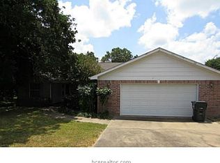 234 Golfview Dr N, Normangee, TX 77871