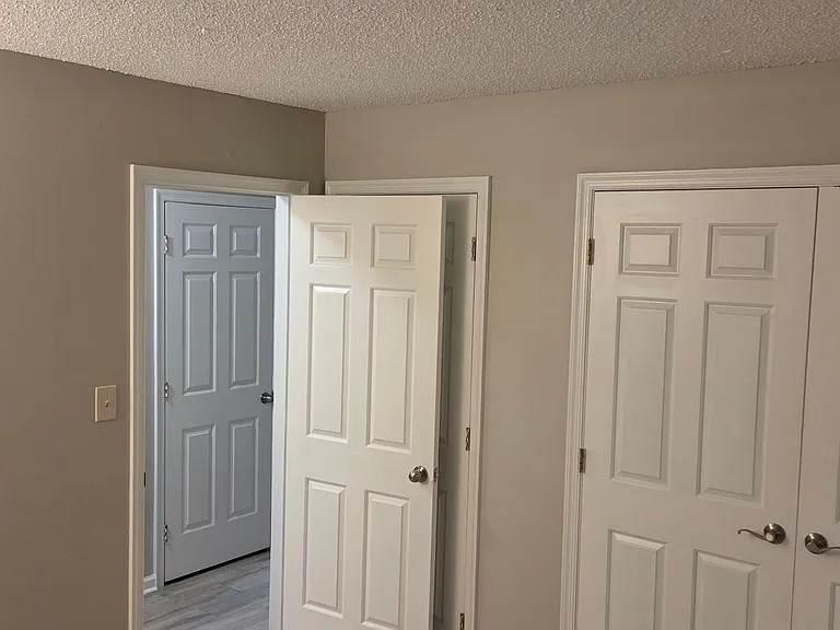 1320 Park Glen Dr #102 — Photo 7