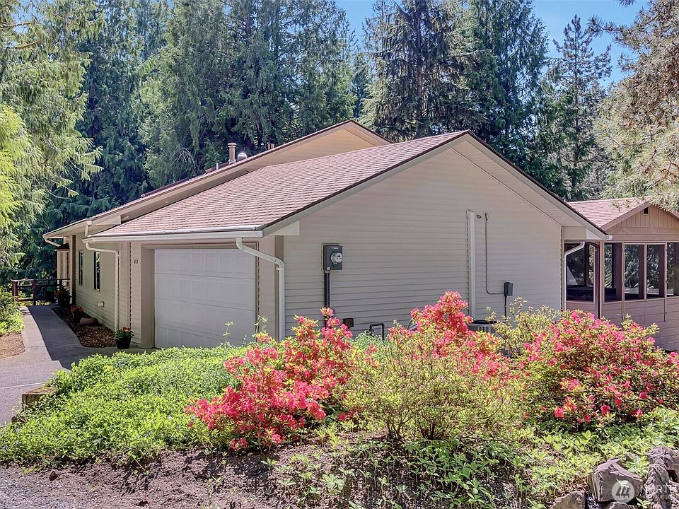 1st image of 870 238th Avenue NE