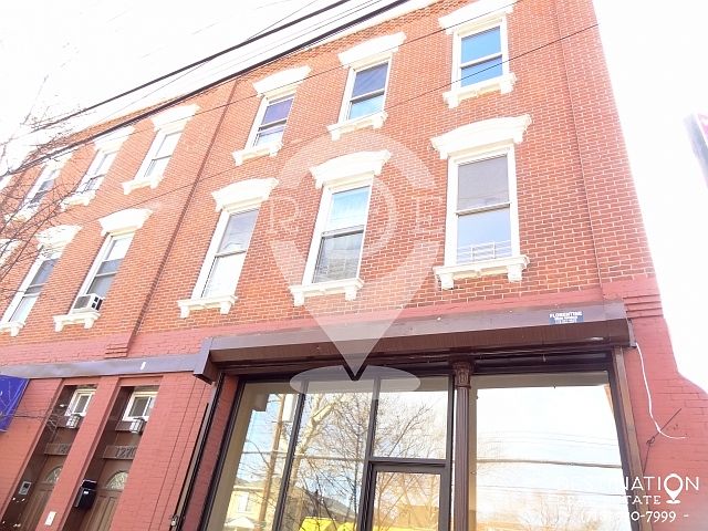 1st image of 1272 Bay St