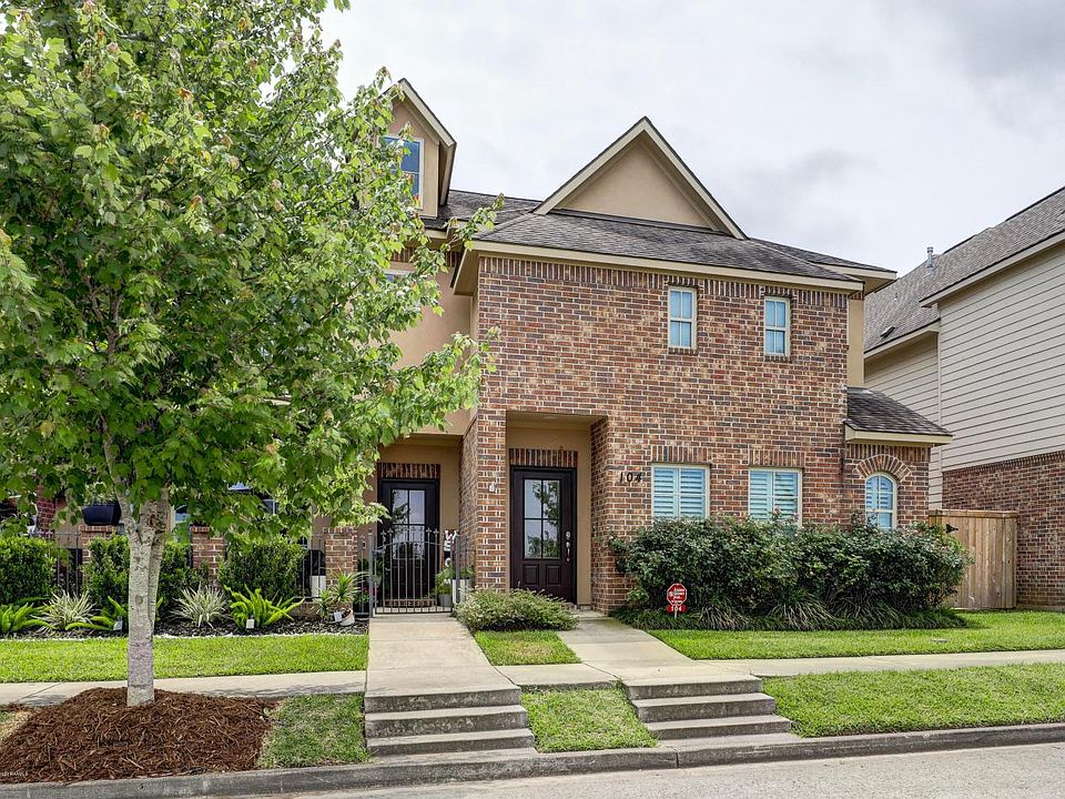 1st image of 104 Stonehurst Dr