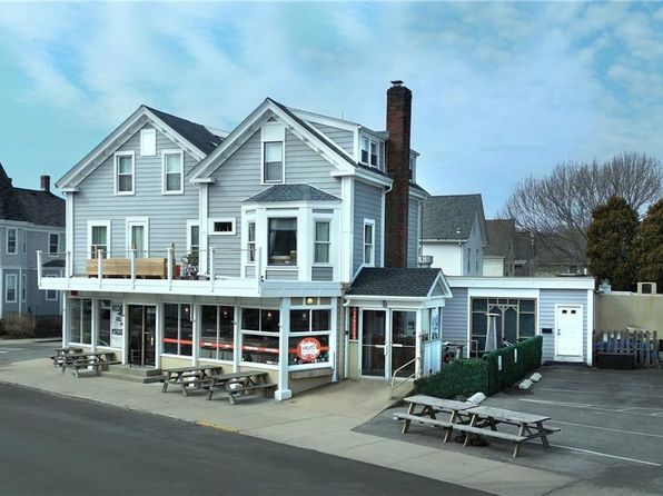 3-7 Carroll Ave, Newport, RI 02840