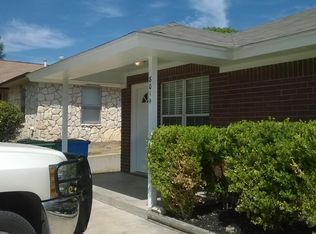 801 N Rhomberg St #B, Burnet, TX 78611
