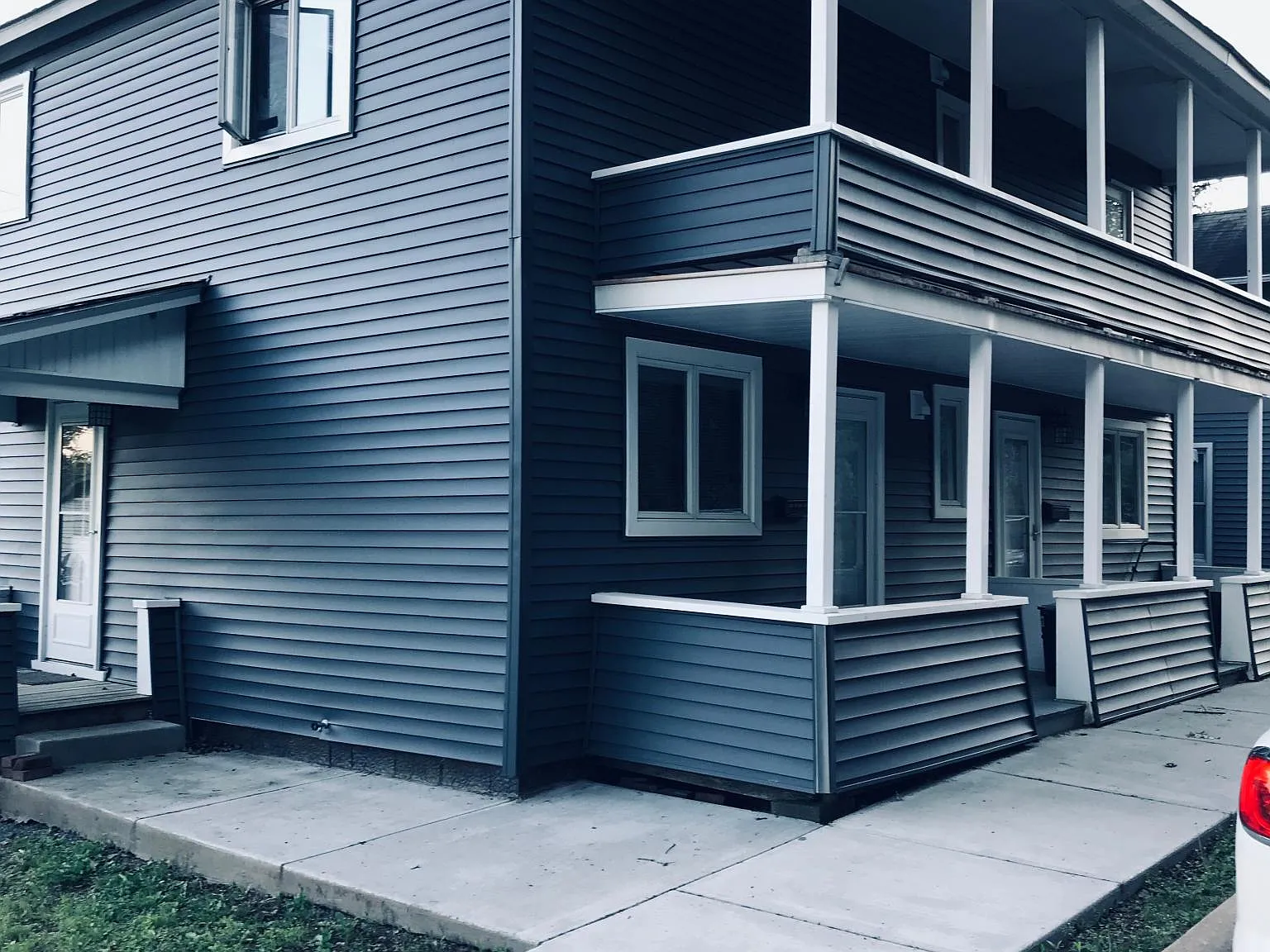 424 E Park Ave — Photo 1