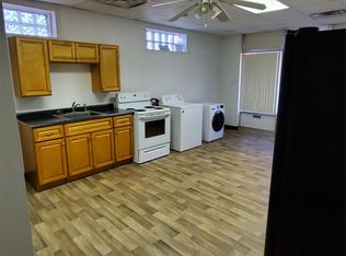 25 East St #2, West Jefferson, OH 43162