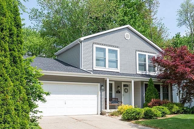 1st image of 8011 Valleyview Dr