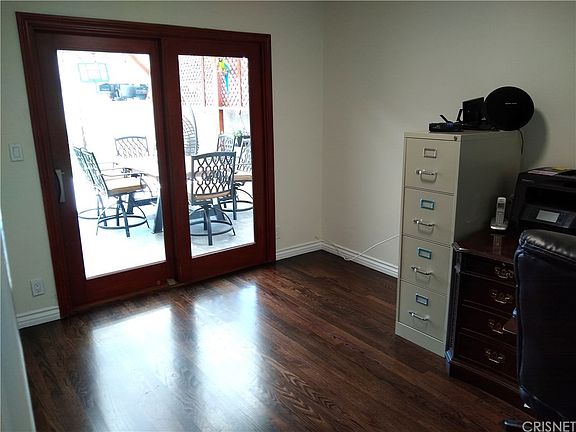 5th image of 4922 W 137th St