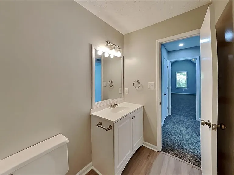 620 Gregory Manor Dr SW — Photo 16