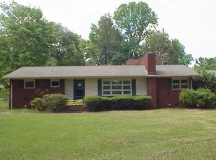 1190 Patch Dr, Spartanburg, SC 29302