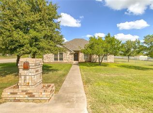 225 Schreiber Dr, Haslet, TX 76052
