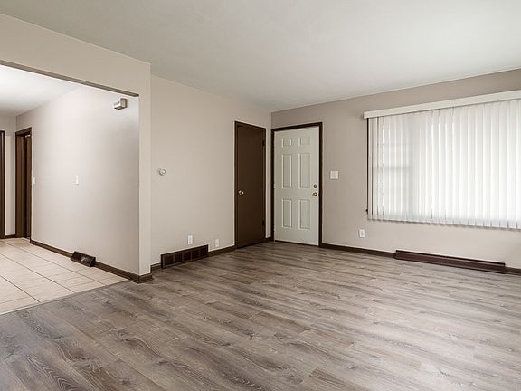 4th image of 3220 Darwood Dr