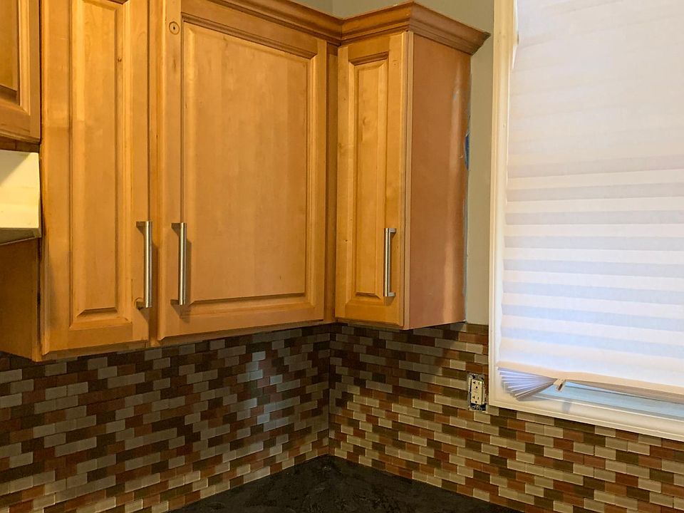 1st image of 30 N 12th St Floor 3
