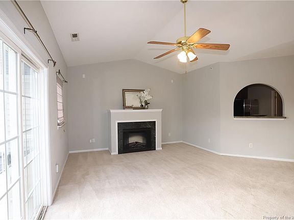 2nd image of 604 Rustads Cir #604