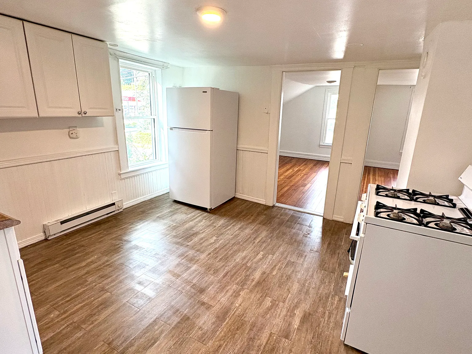 2 bed, 740 sqft, $1,500 — Photo 3