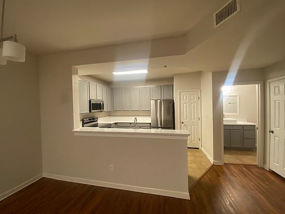 2nd image of 575 Oakleaf Plantation Pkwy Unit 1402