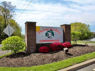 100 Sharon Ct, Woodbridge, NJ 07095
