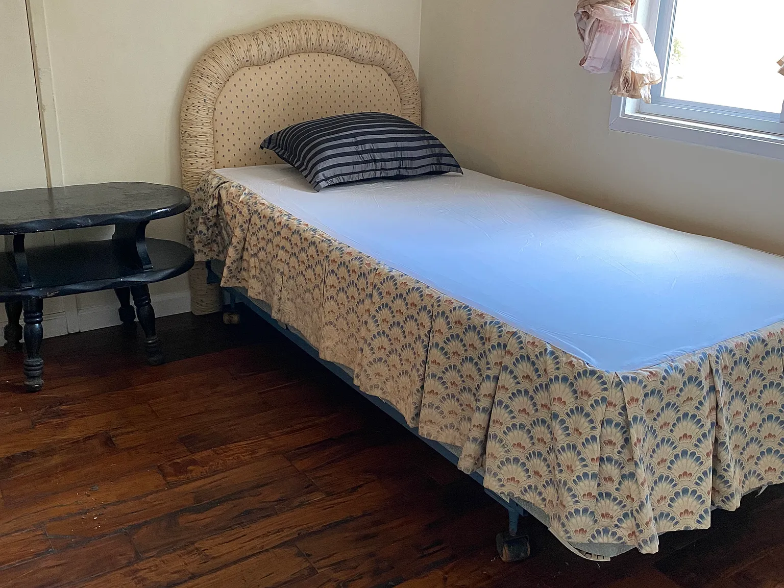 4 bed, 1764 sqft, $650 — Photo 2