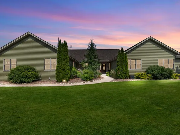 5708 Wayne Center DRIVE, Allenton, WI 53002