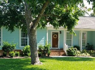 1511 Wakendaw Rd, Mount Pleasant, SC 29464