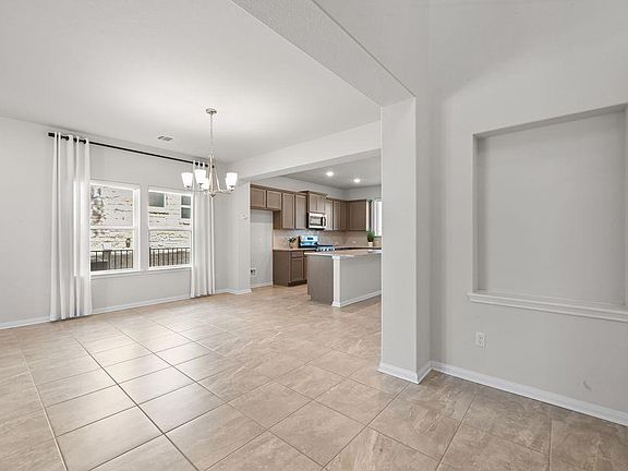 5th image of 237 Reveille Dr