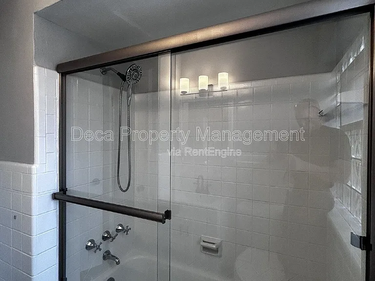 3940 Wilmington Ave #2F — Photo 14