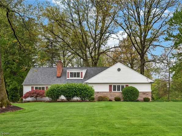 2426 Lander Rd, Pepper Pike, OH 44124
