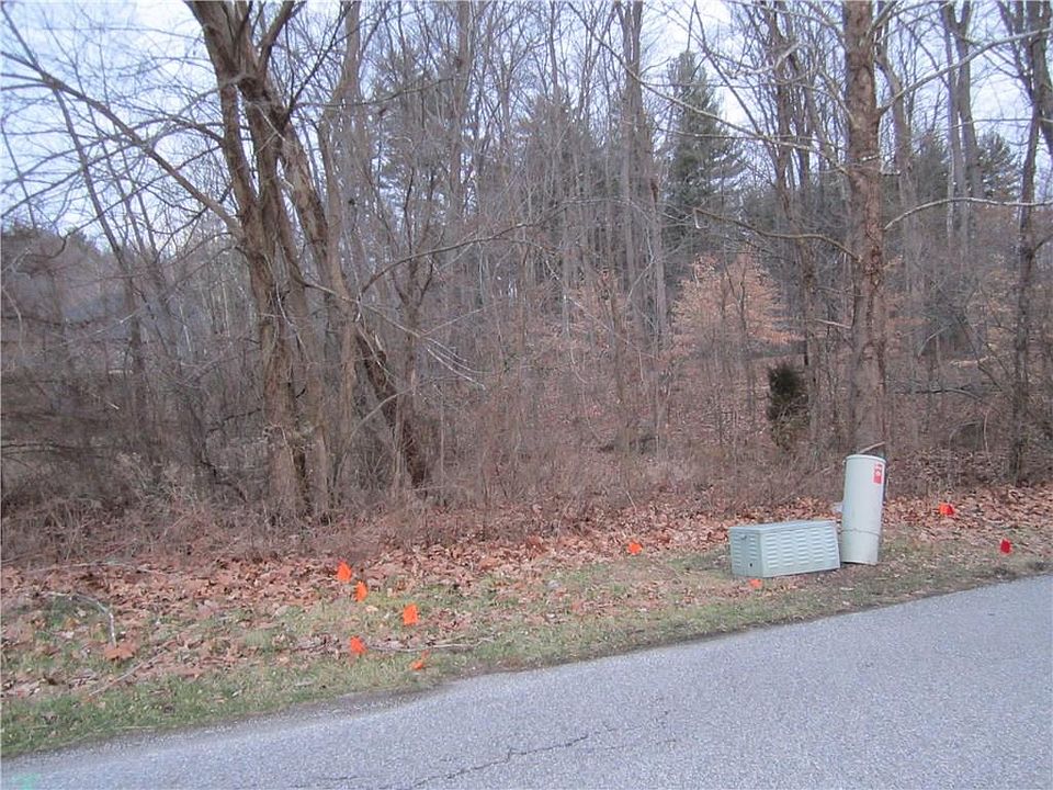 2nd image of 3360 N Country Club Rd