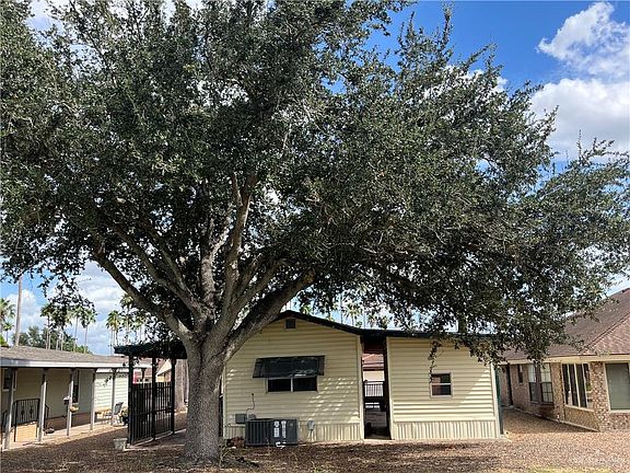 5th image of 909 Palm Dr