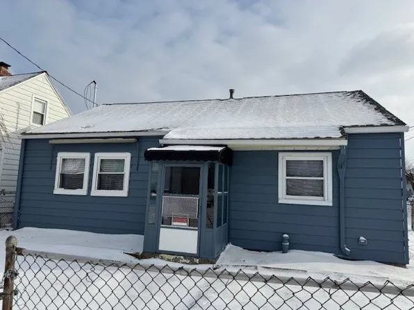 621 Elm Ct, Erie, PA 16503