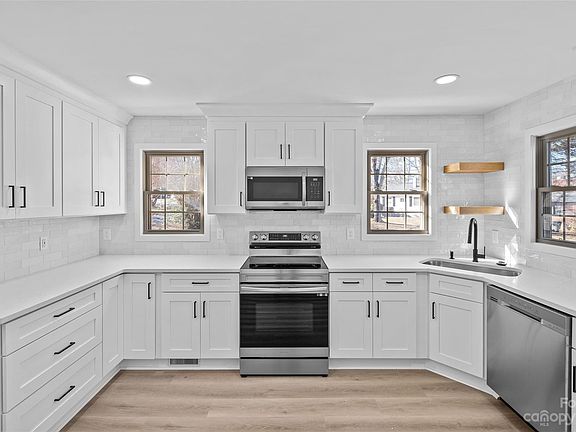 5th image of 1401 Poston Cir