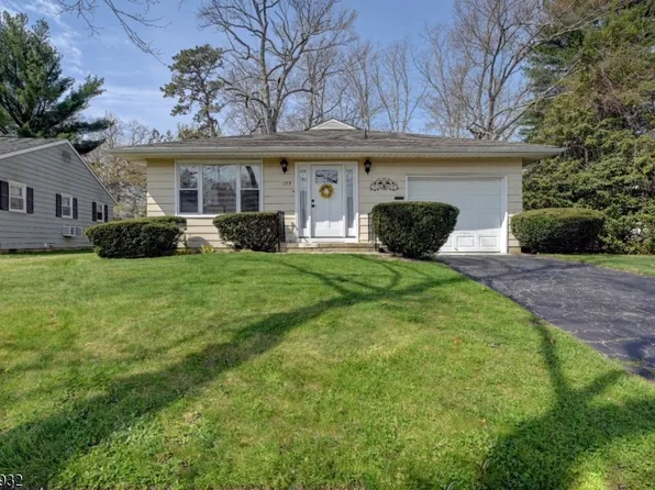 123 Columbine Cir, Toms River Township, NJ 08755